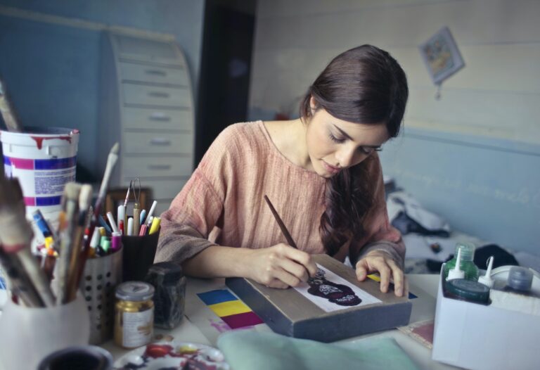 Woman in Brown Scoop-neck Long-sleeved Blouse Painting